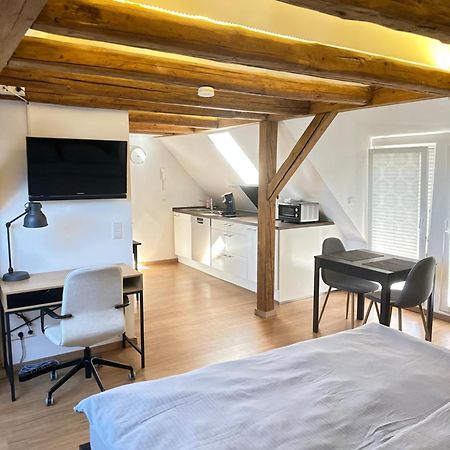 1 Zimmer Wohnung Dg Mit Klimaanlage Und Kleinen Balkon Oedheim Экстерьер фото